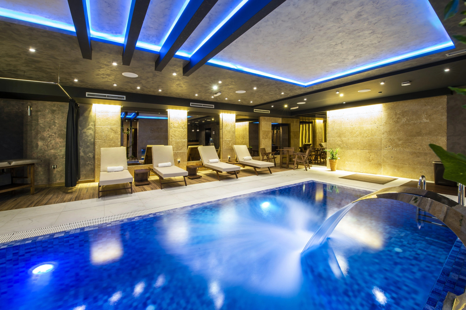 Отель Amsterdam 