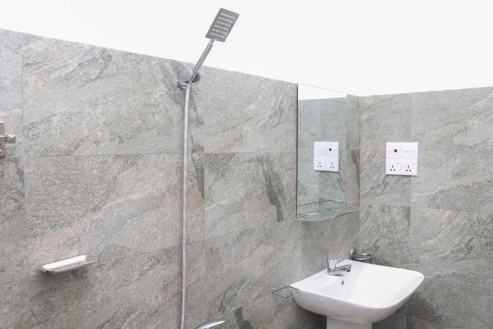 Tinara River Inn, Weligama