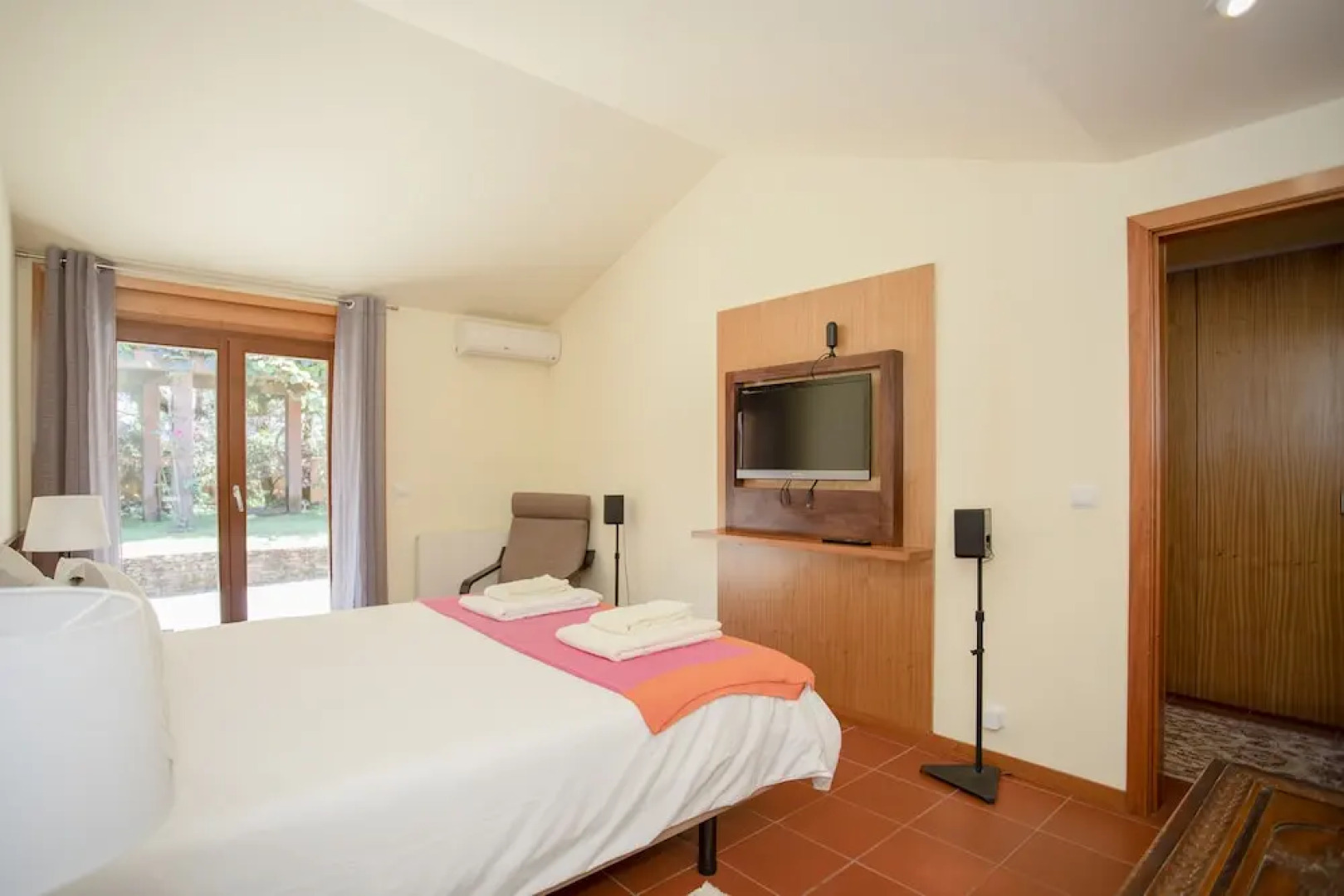 Liiiving  Caminha Countryside Pool House