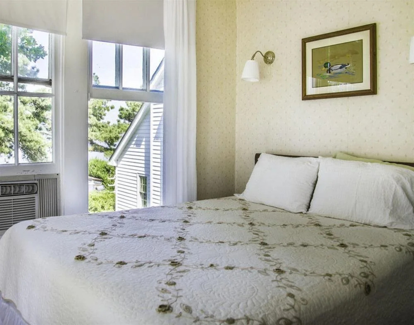 Wades Point Inn on the Bay