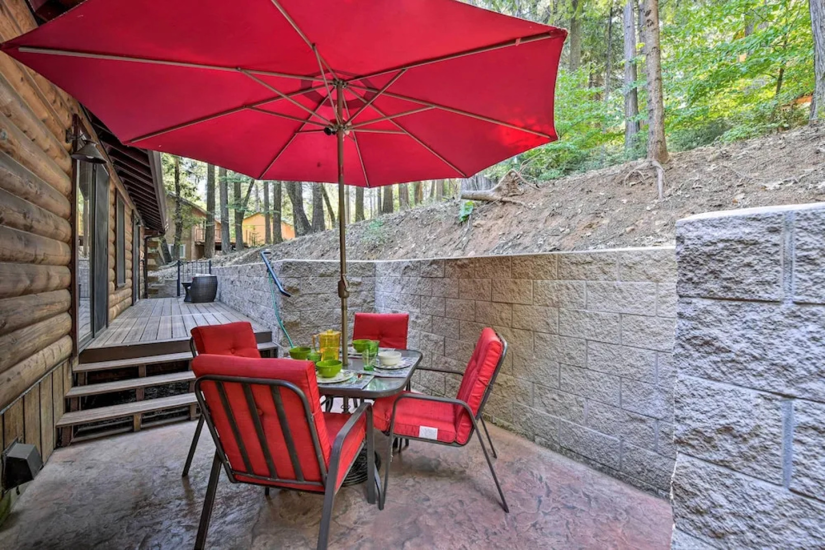 11 Mi to Apple Hill: Pollock Pines Resort Cabin