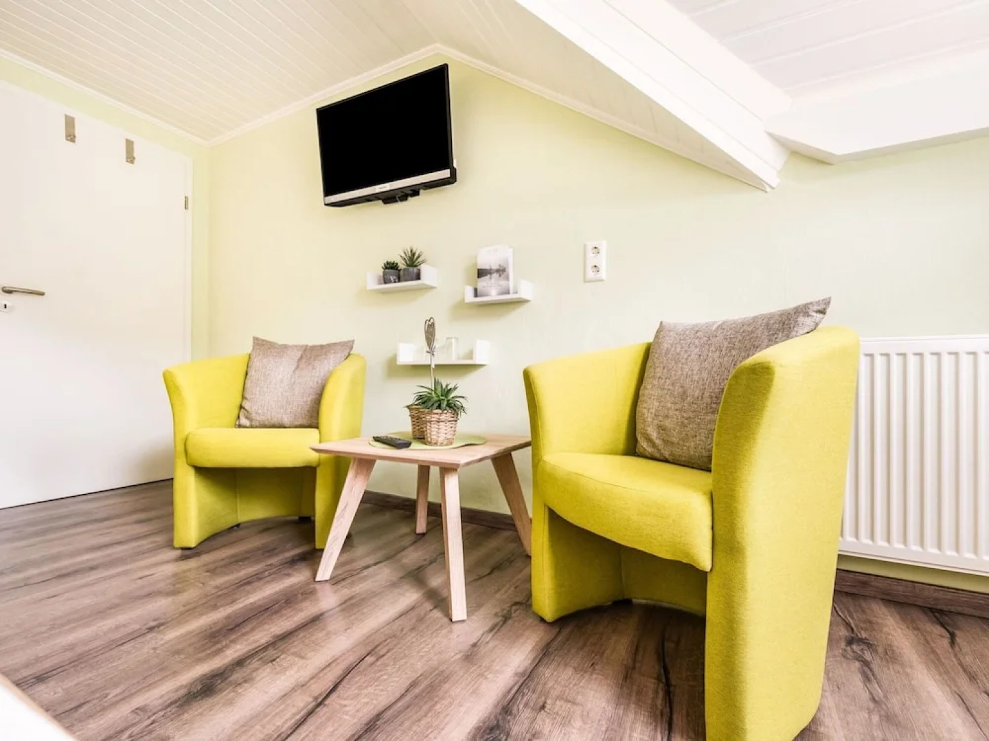 Alluring Holiday Home in Ernst With Balcony