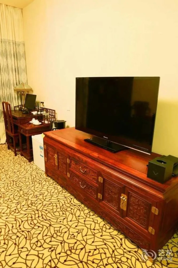 Qingdao Zhongyang Business Hotel