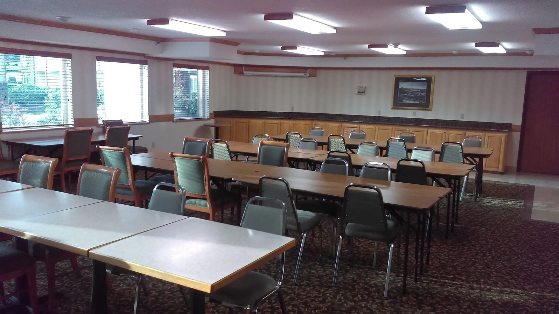 Best Western Plus Landmark Inn