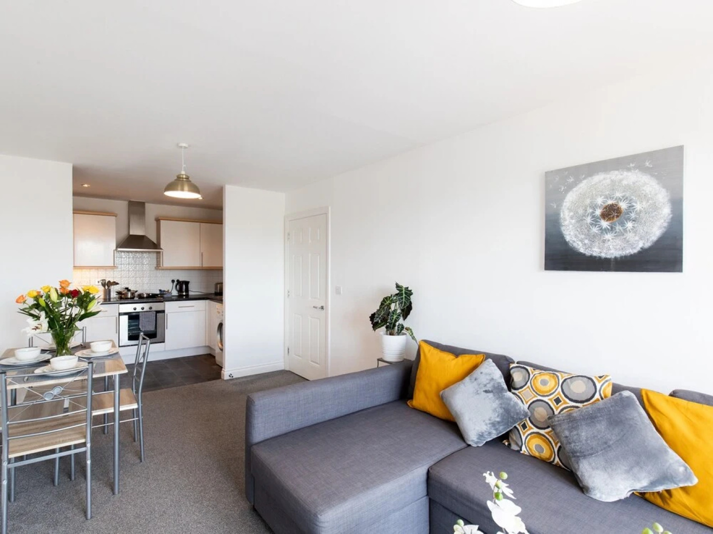 2 Bedroom Apartment Edinburgh Gate Harlow