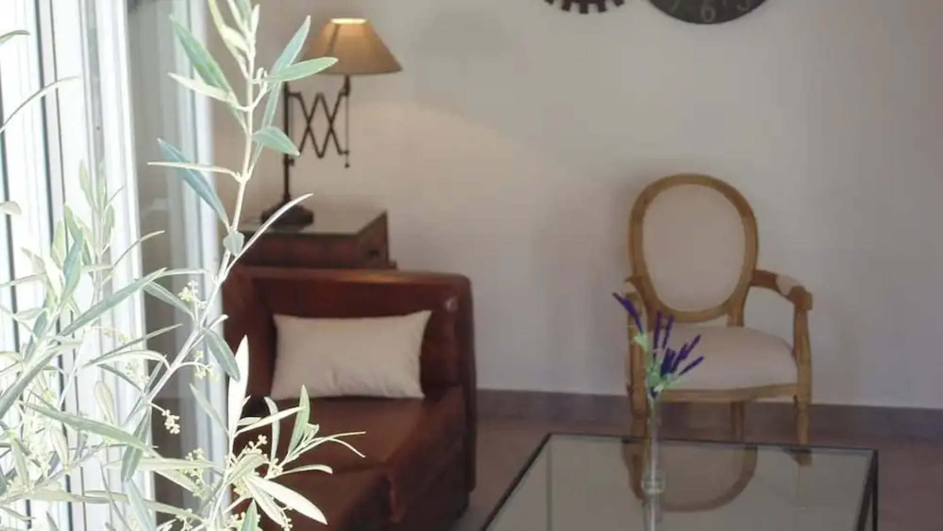 Downtown Luxury Suites