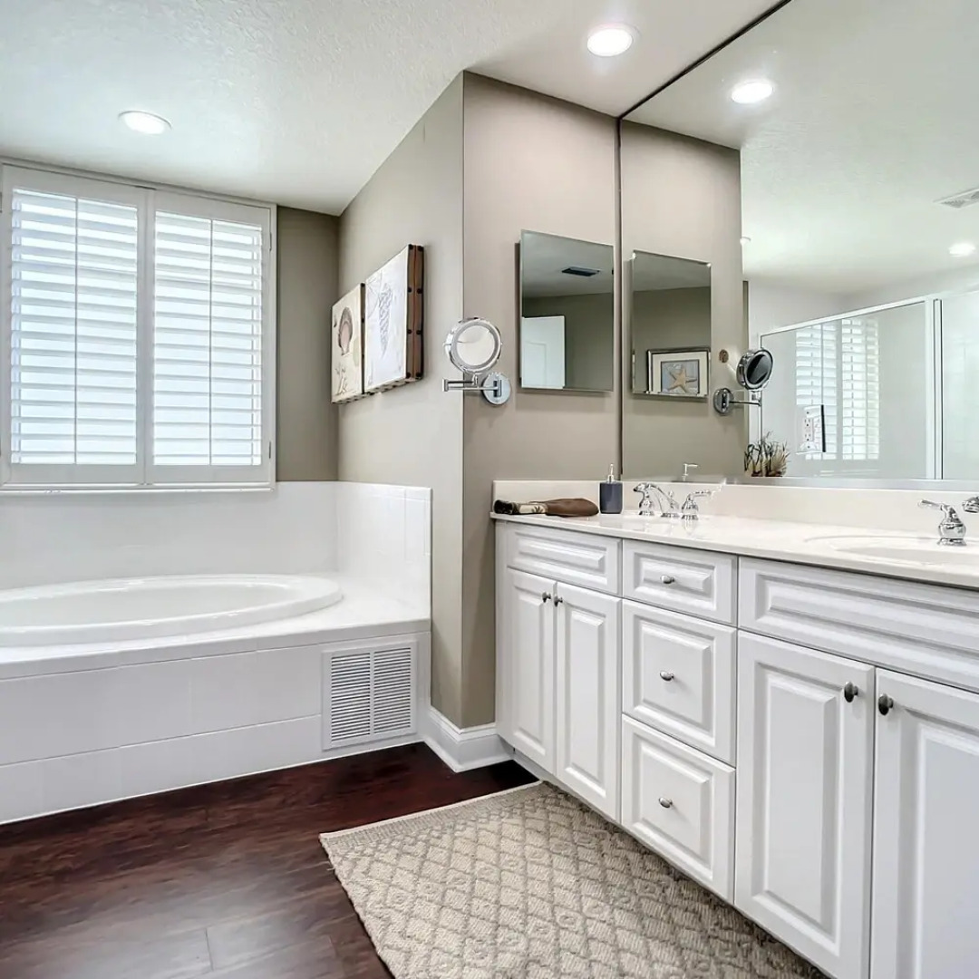 Luxury Minorca Corner Unit Ocean River Views 2 Balconies Paros 606