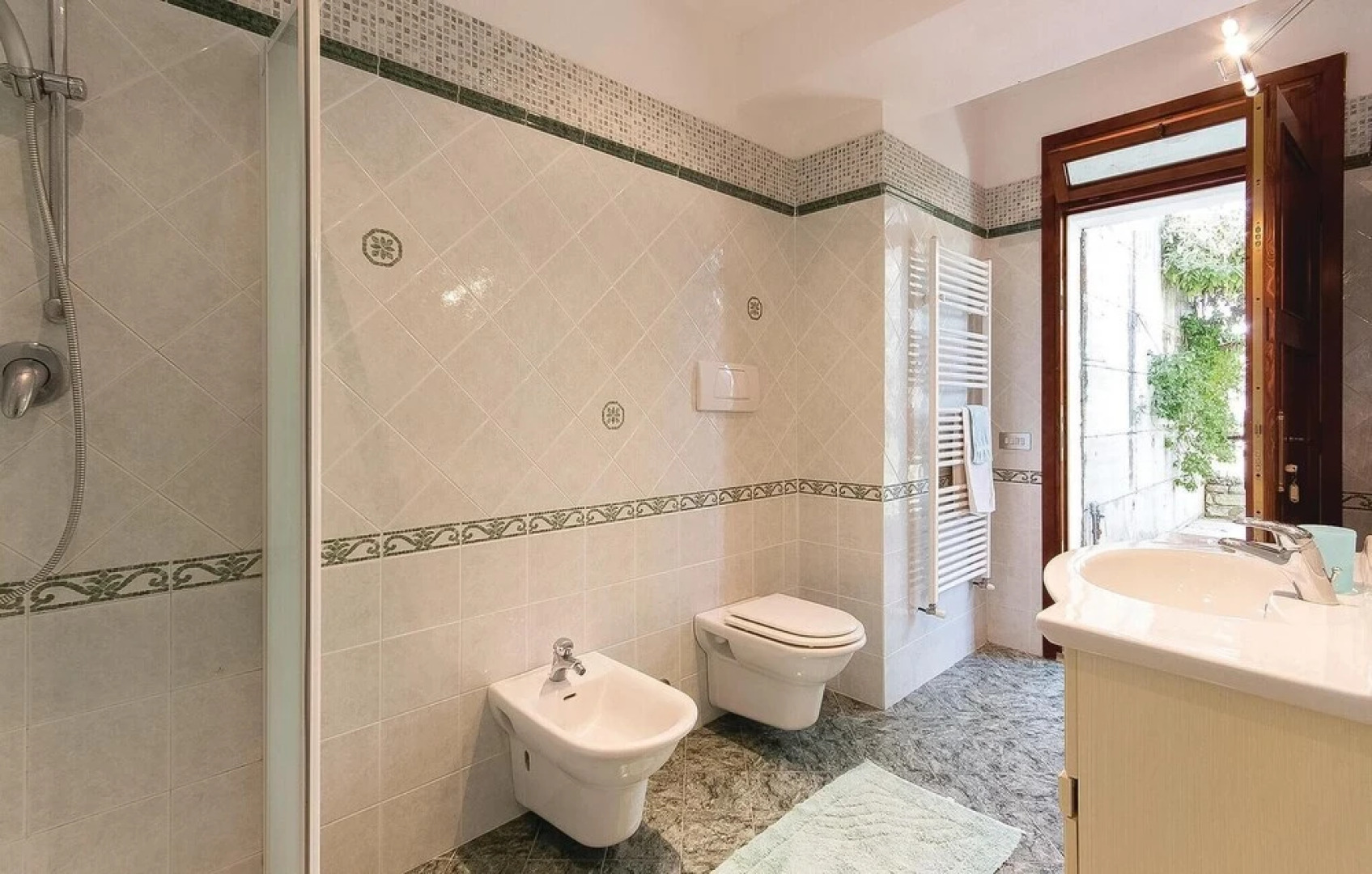 Awesome Home in Marti PI With Wifi and 3 Bedrooms