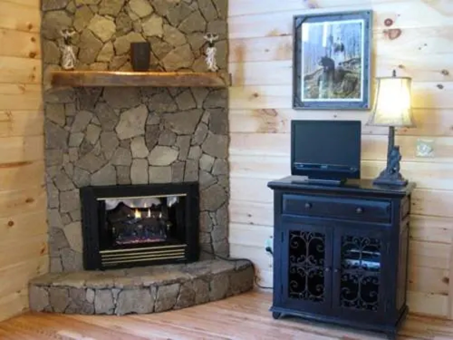 Bear Den Mountain Resort