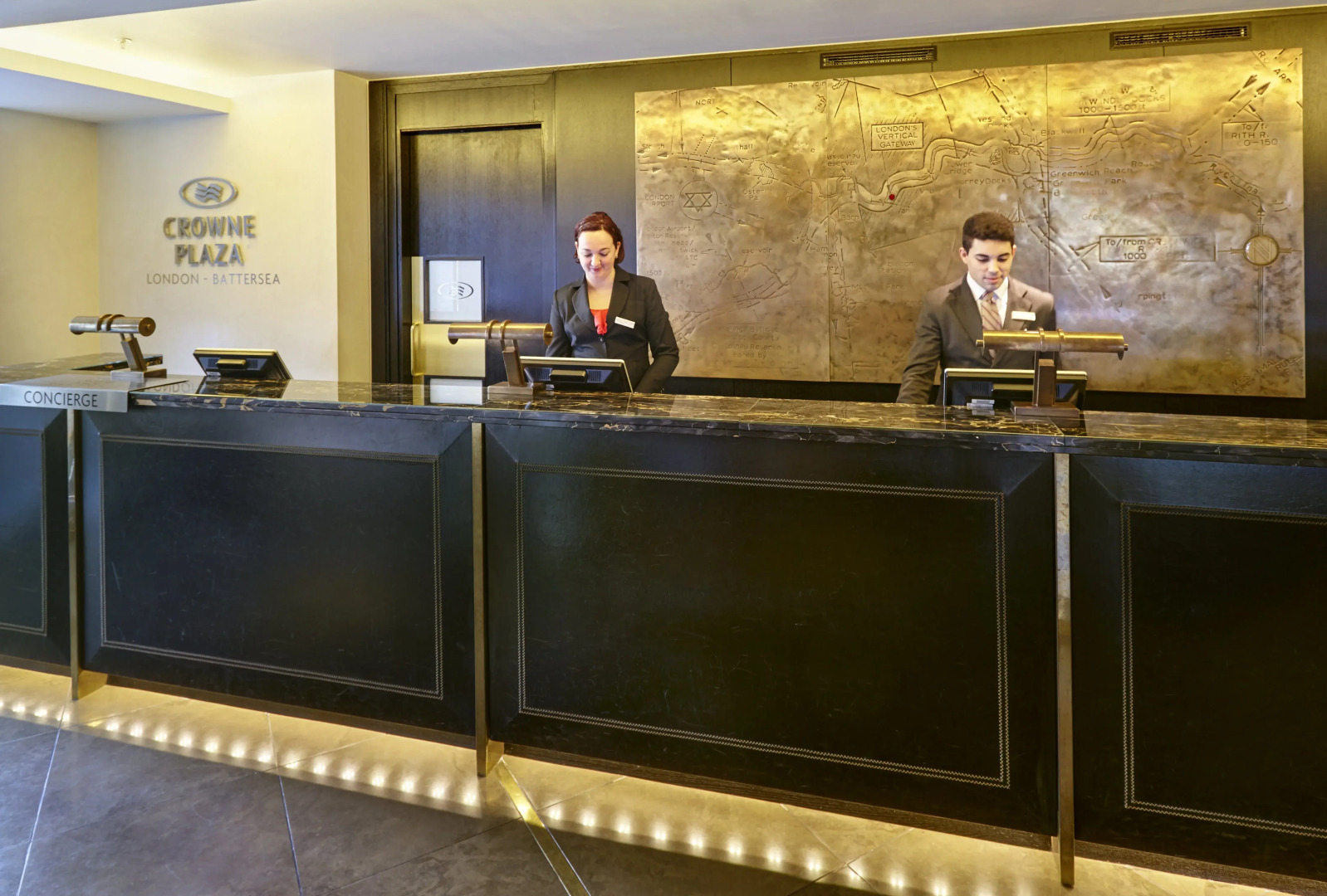 Crowne Plaza London - Battersea