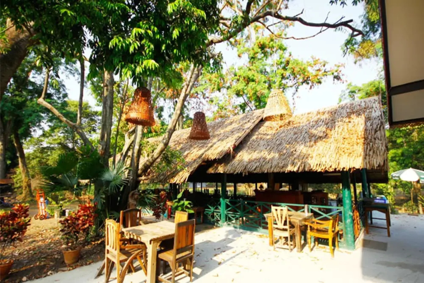 Country Lake Nature Lodge