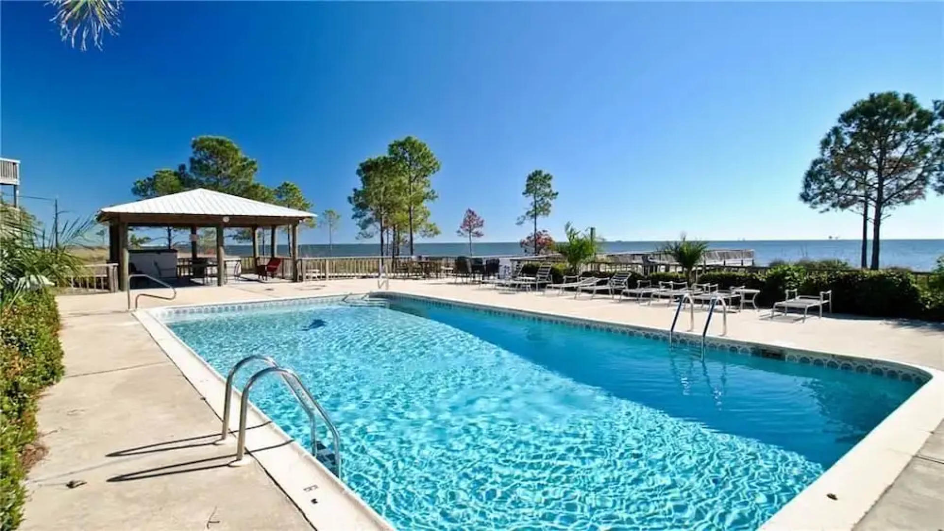 032 Sandcastle 5B by RedAwning