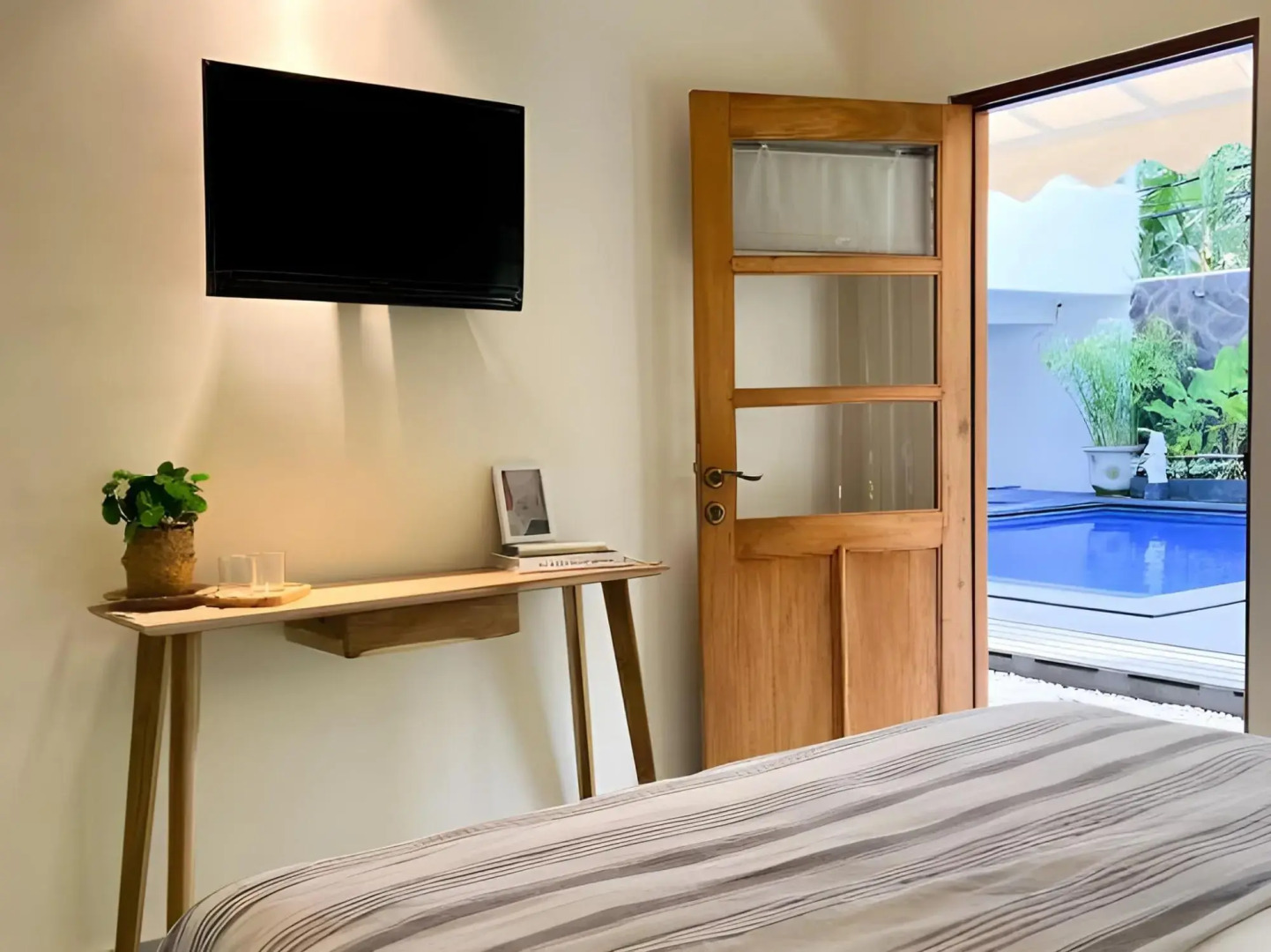 Airy Eco Pantai Senggigi Lombok