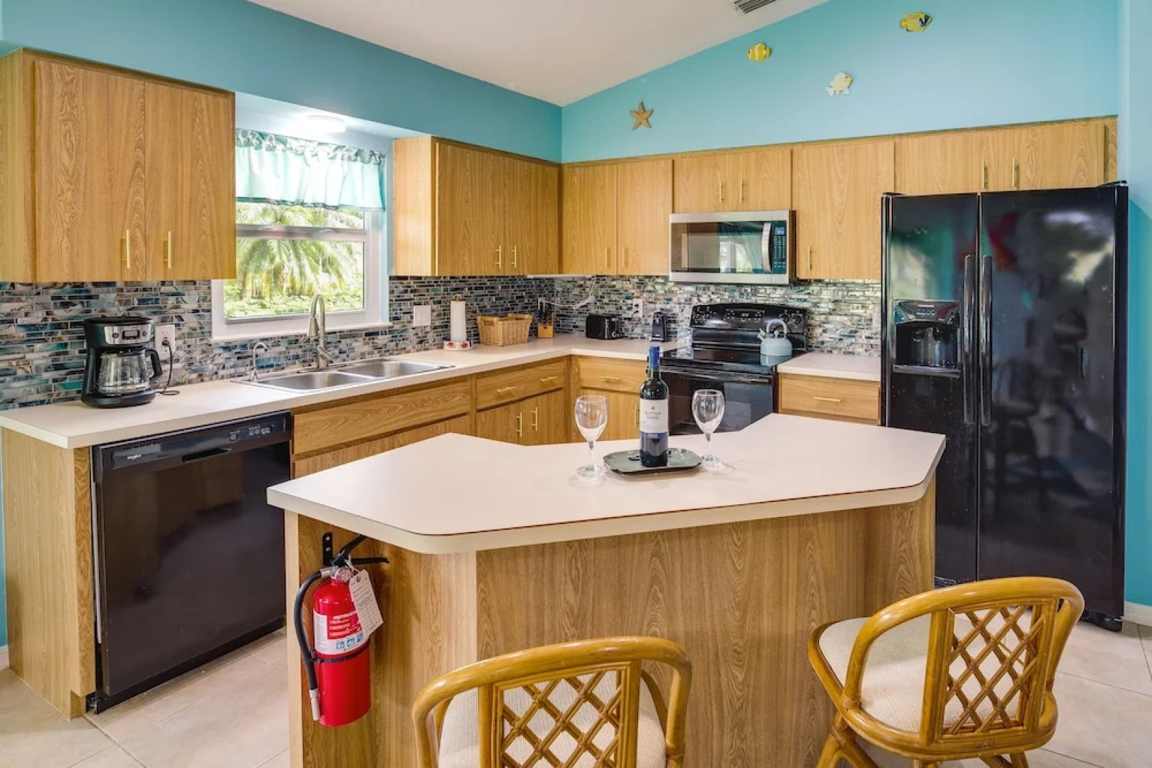 Pet-friendly Sebastian Home: w/ Porch + Lake View!