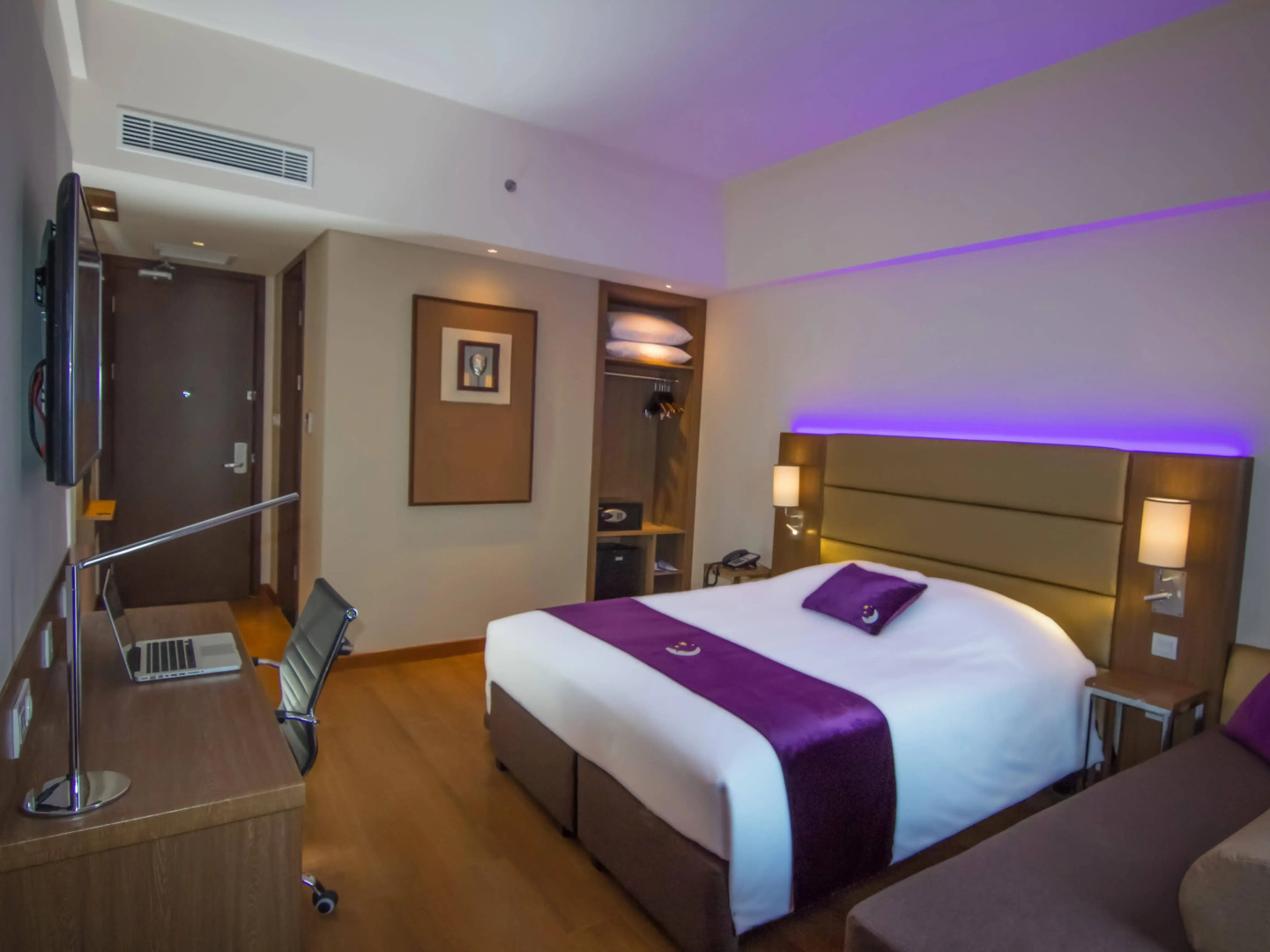 Premier Place Surabaya Airport