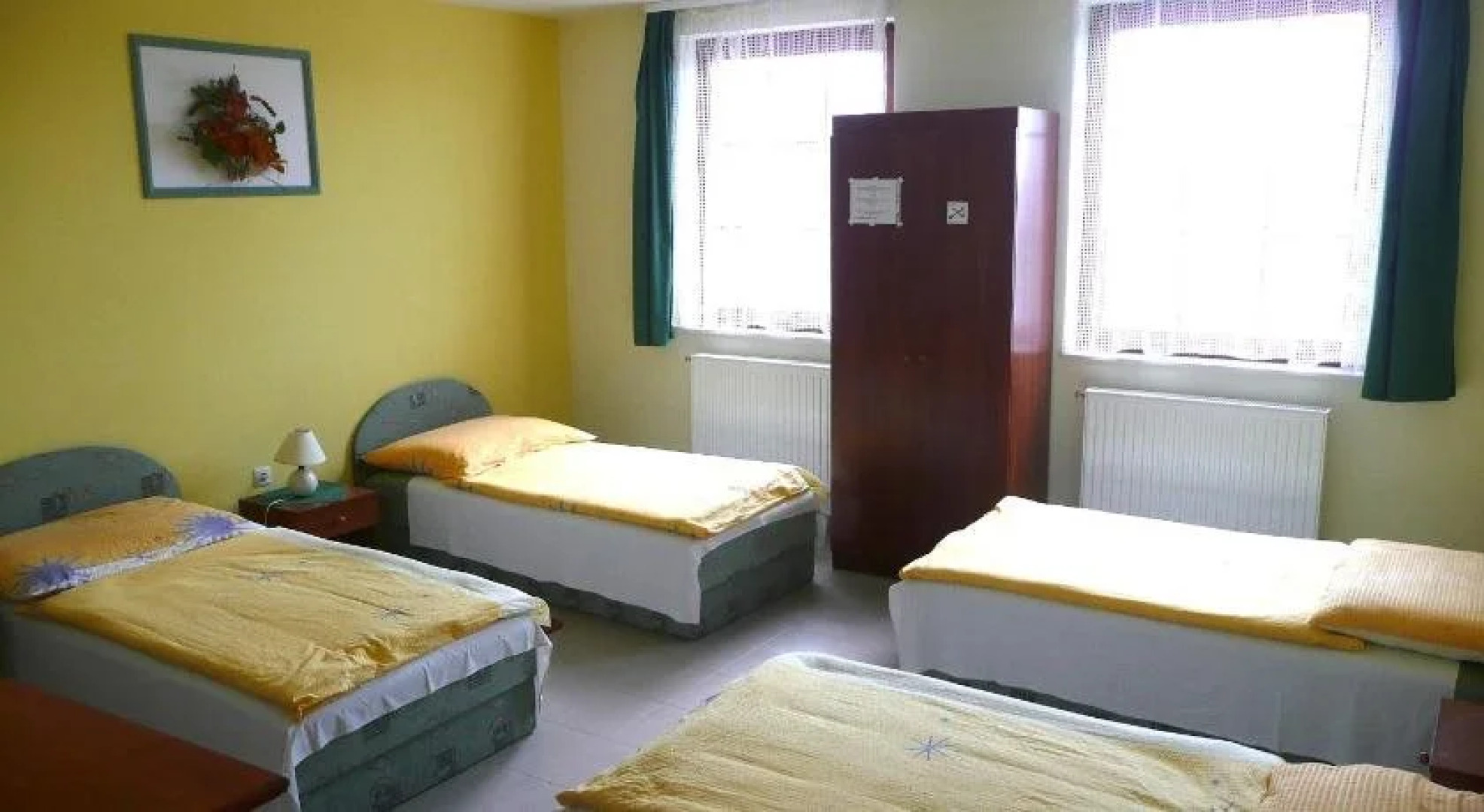 Popeye Pension & Restaurant