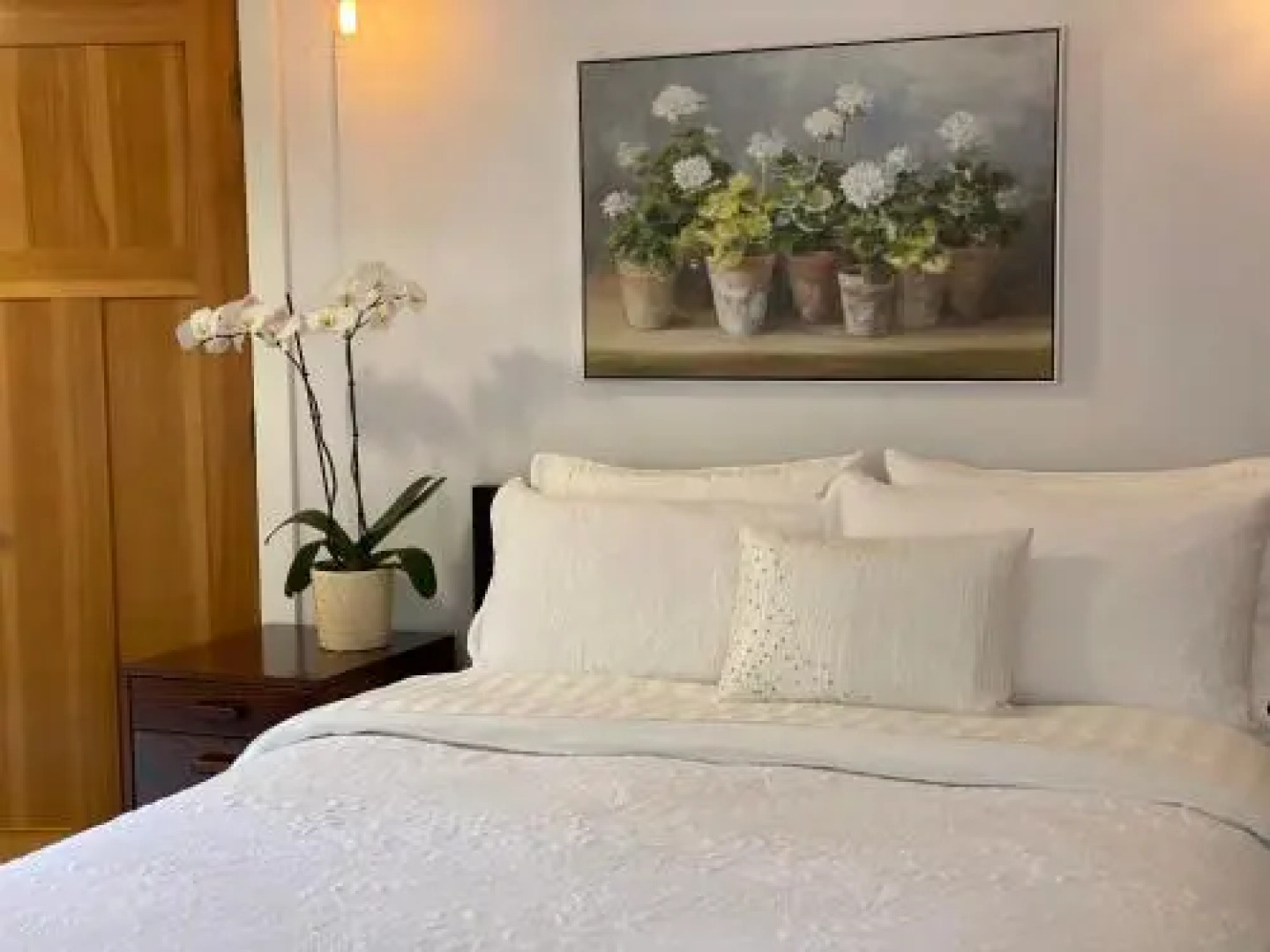 Beautiful, Quiet 3BR in Posh Kitsilano