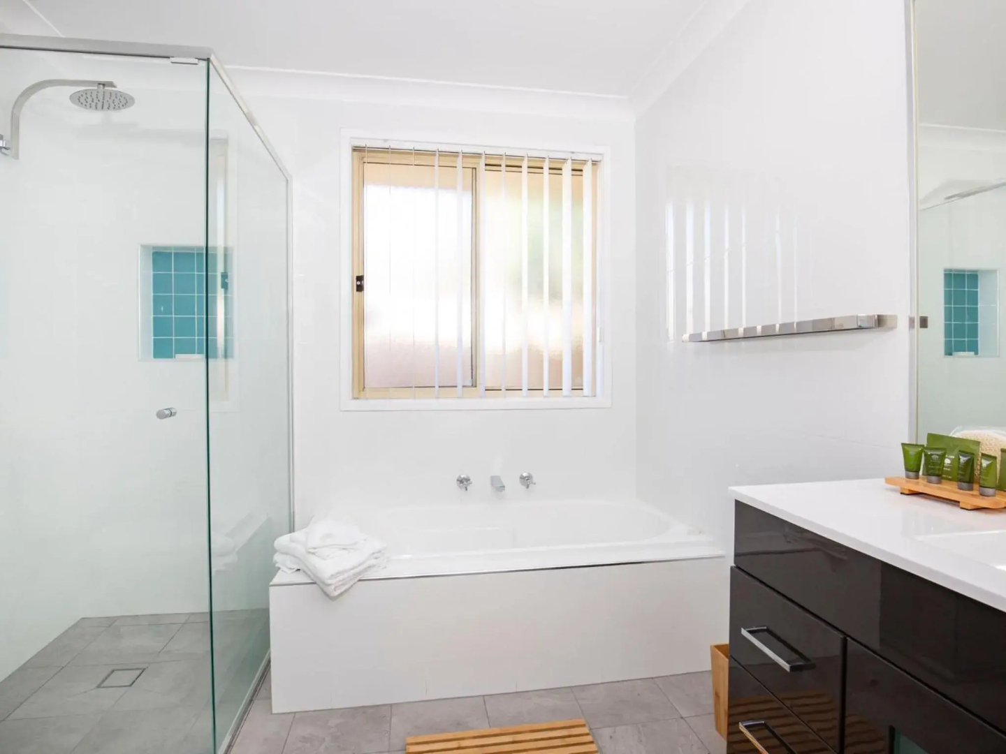 Coastaway I Pet Friendly I 3 Min Walk to Beach