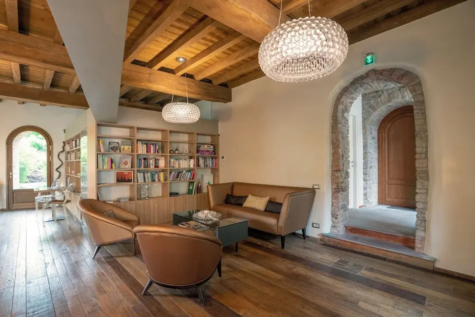 1711 Luxury Guest House