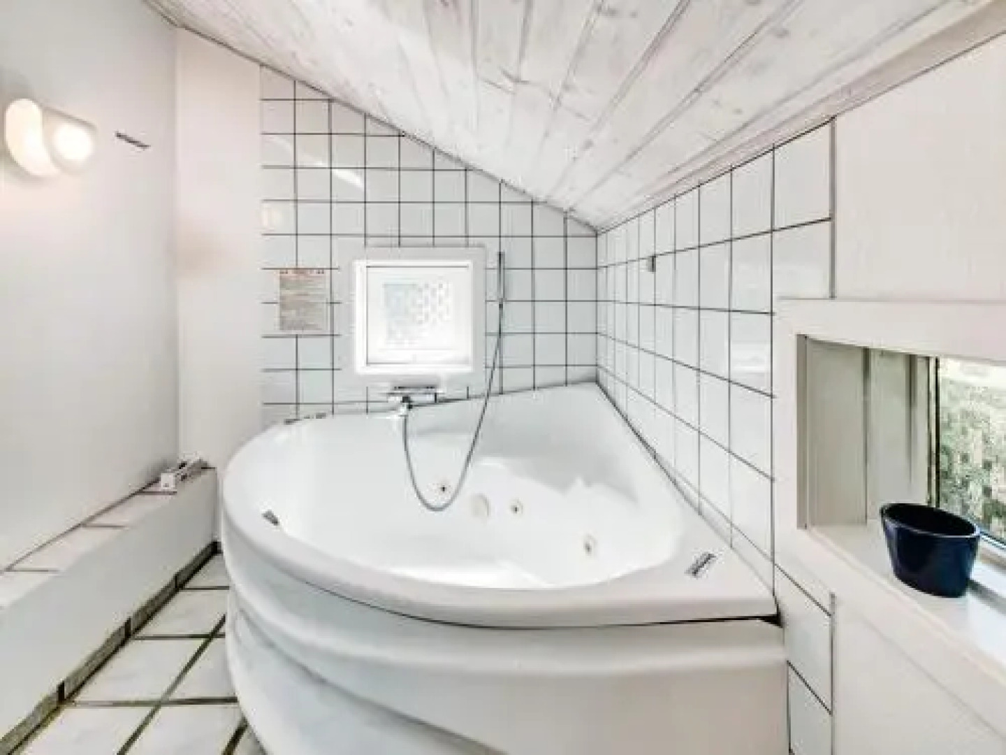 Three-Bedroom Holiday home in Nexø 9