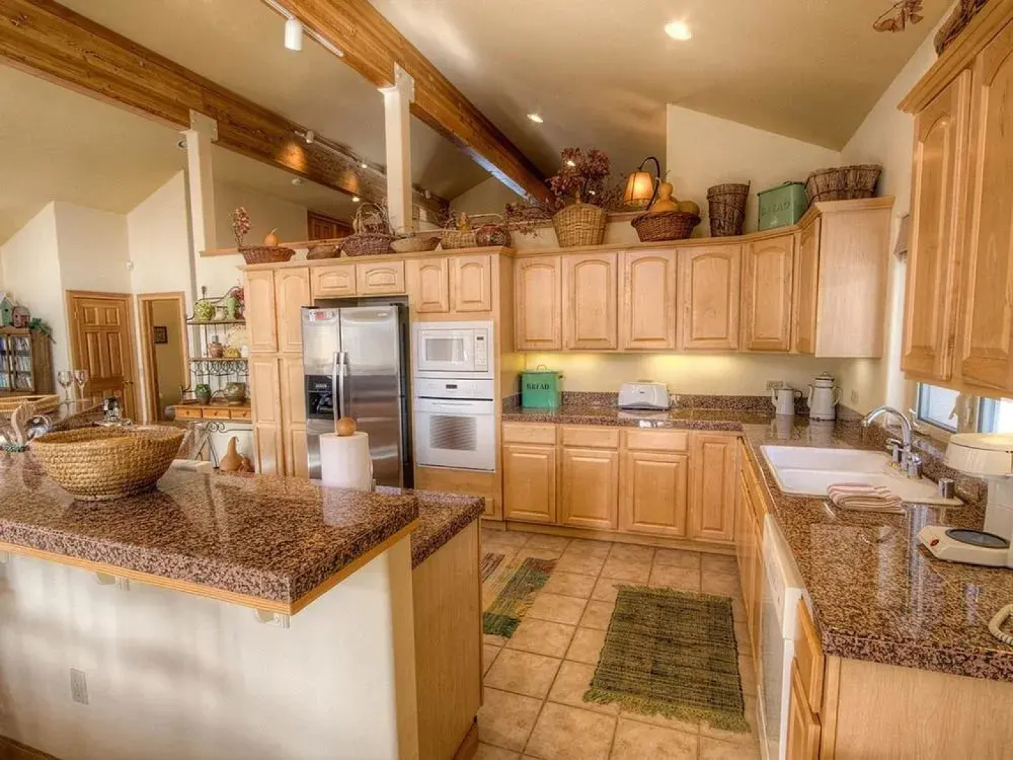 Luxurious Lower Tyrolian Village 3 Br chalet by RedAwning