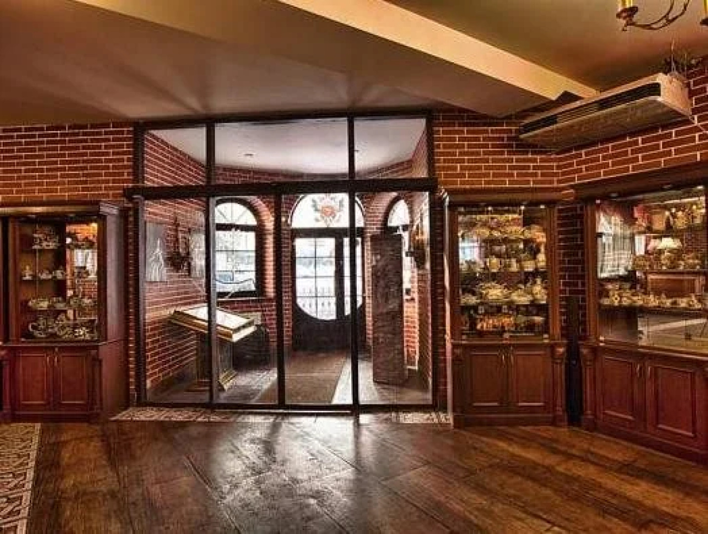 Петровский дворик