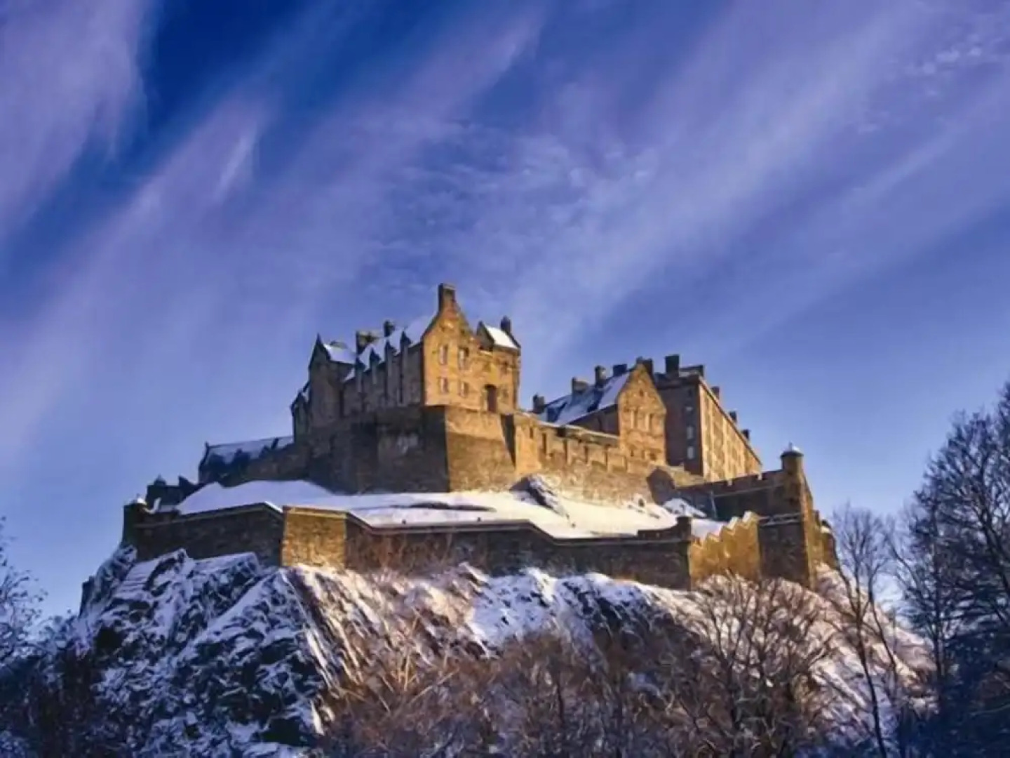 Heart of Edinburgh City Flat