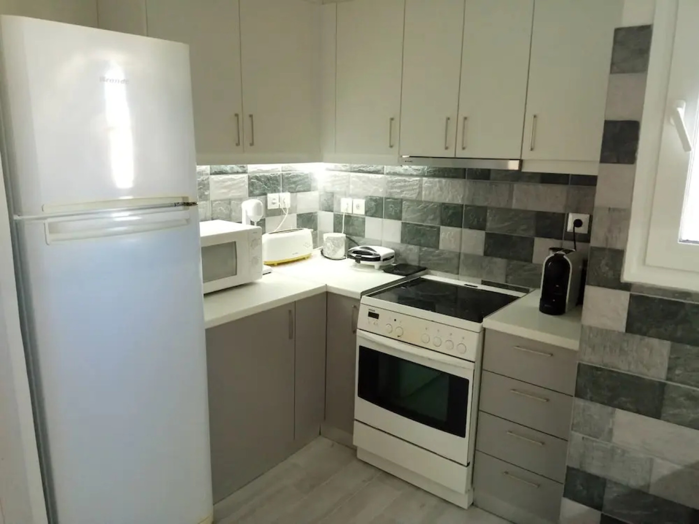 Grandma Vasiliki Rooms To Let