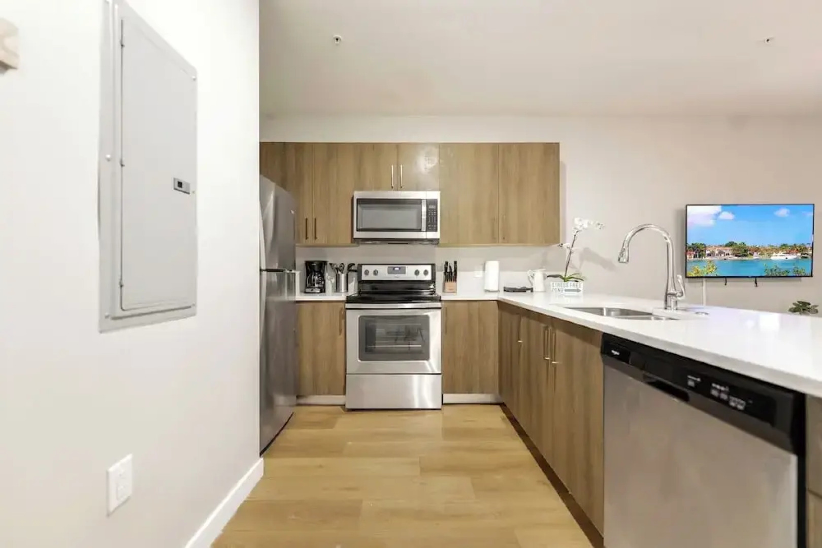 Stylish Townhouses by Design District