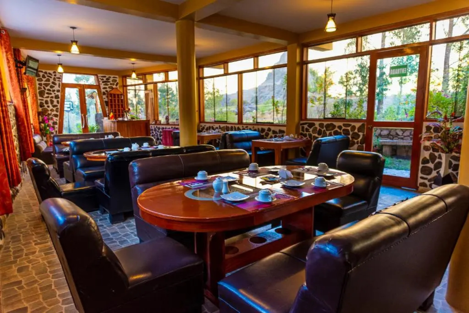 Peru Quechua's Lodge Ollantaytambo