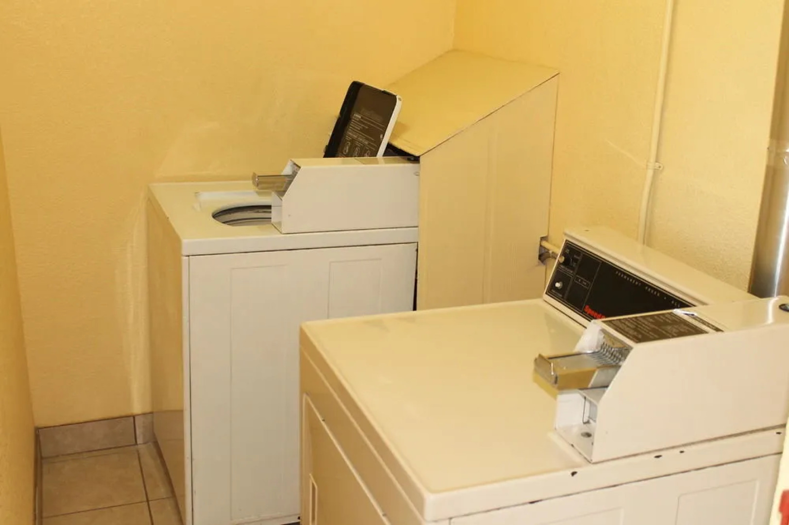 Economy Inn Zanesville