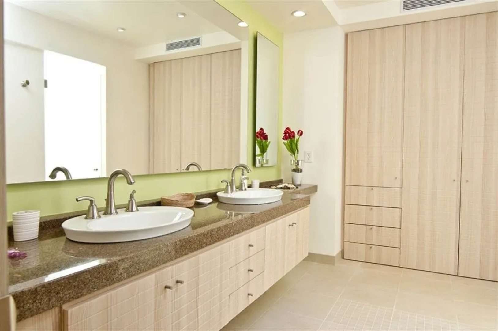 Delcanto Residences by LaTour