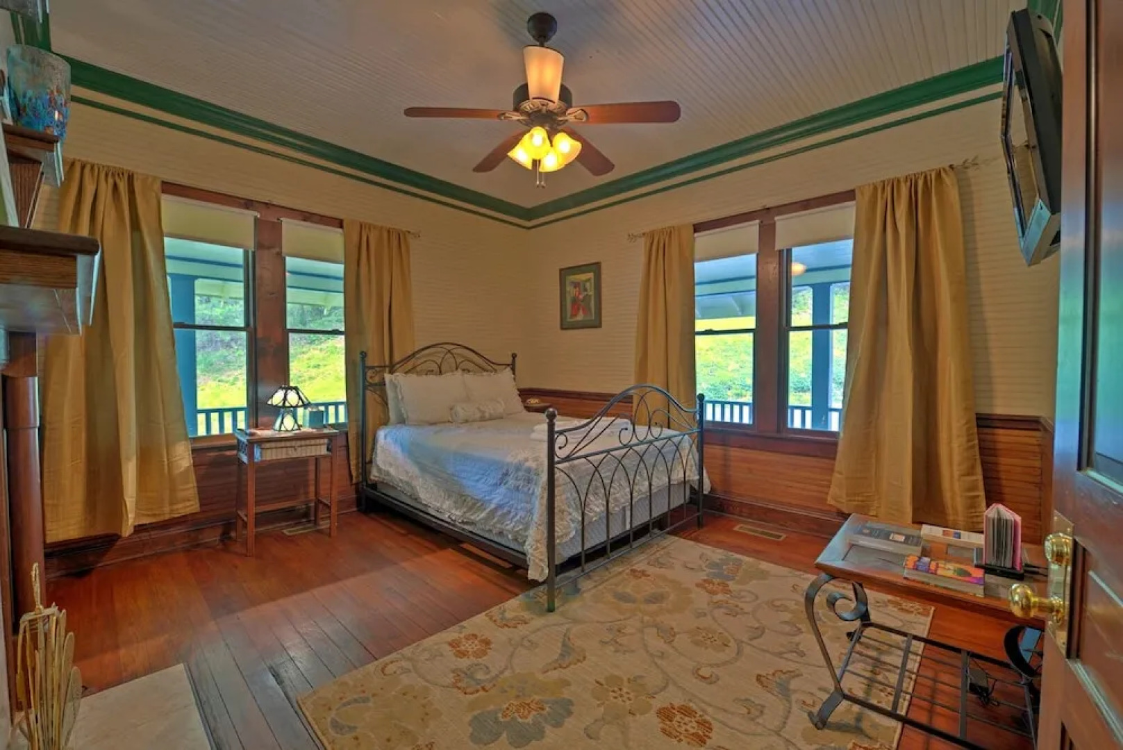 Grace House 525 5 Bedrooms 4 Bathrooms Home