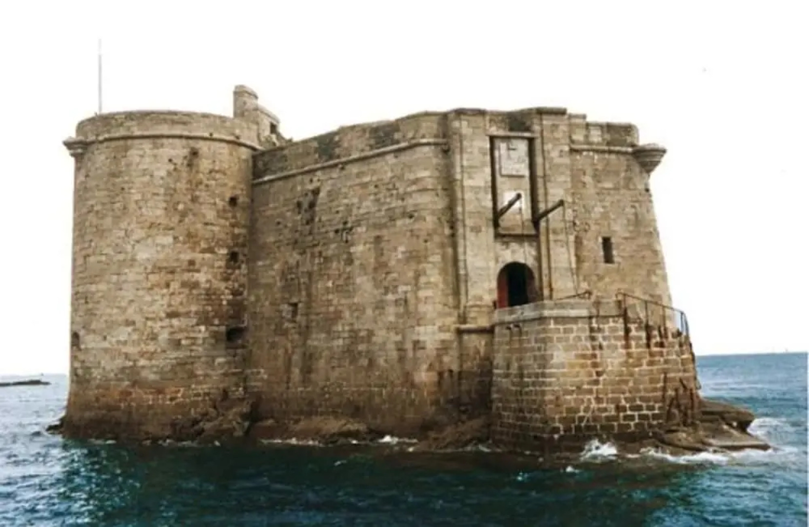 House With 2 Bedrooms in Le Cloître-saint-thégonnec, With Wonderful Ci