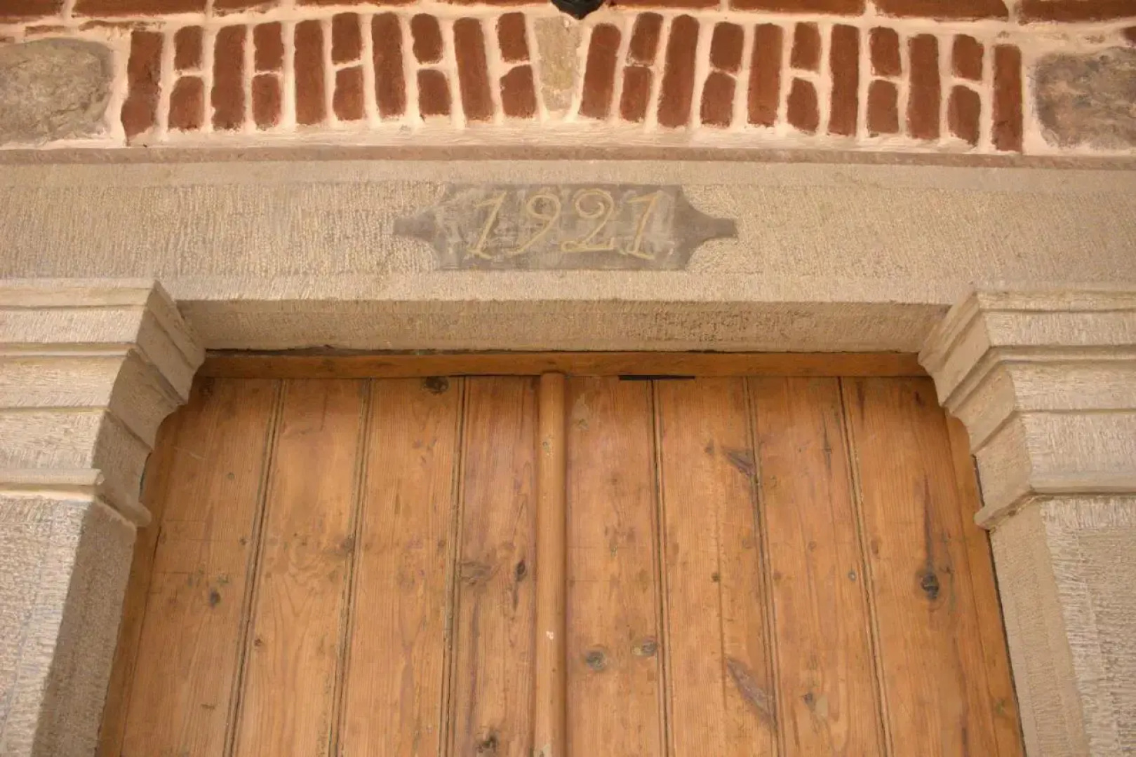 The Twins' House - Binjaket