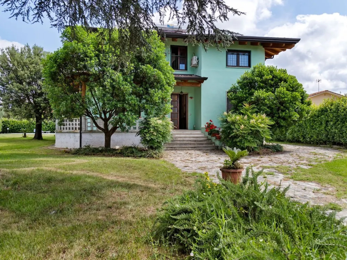Appealing Villa in Castelfranco di Sotto with Private Pool