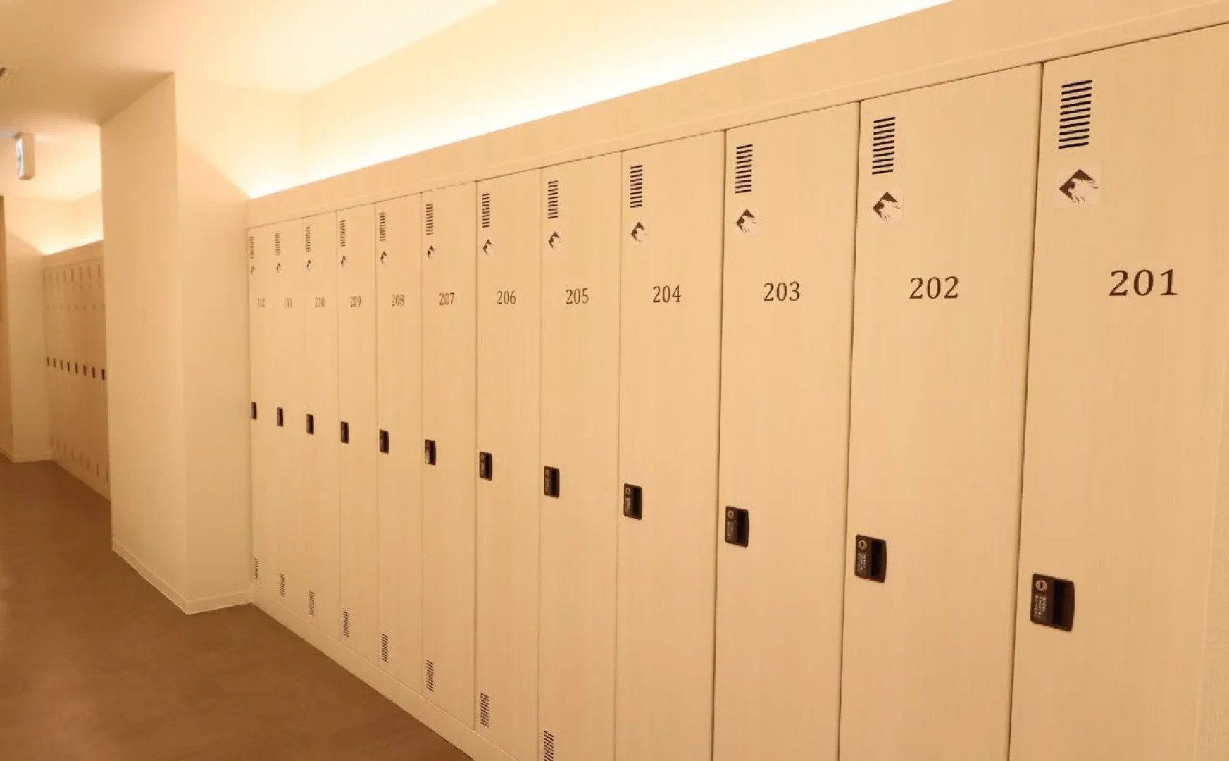 Leo Yu Capsule Hotel Funabashi