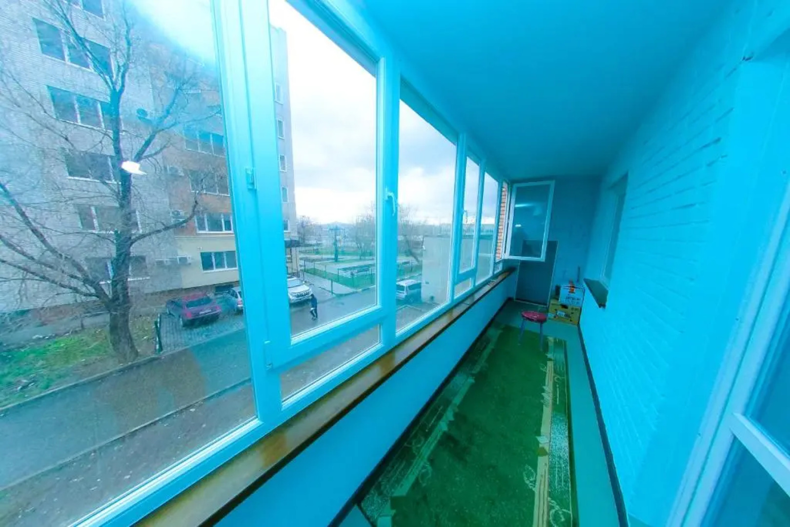 Apart on Slavskogo 14