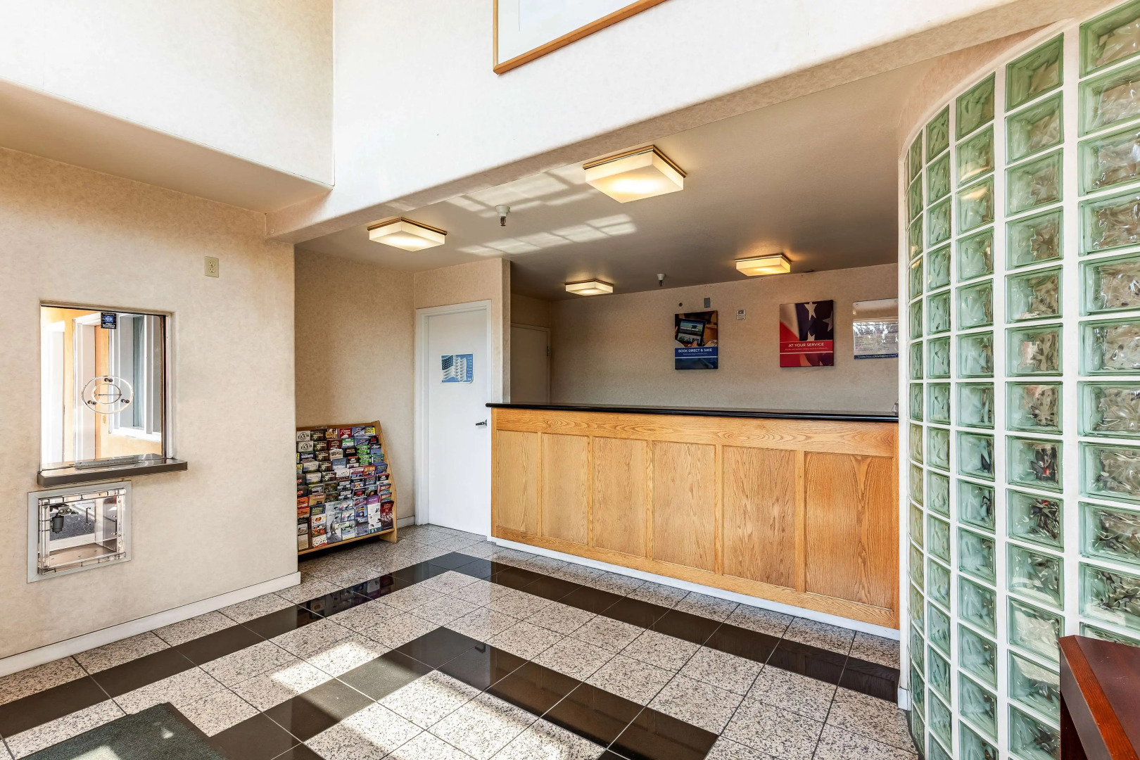 Motel 6 Stockton, CA - East