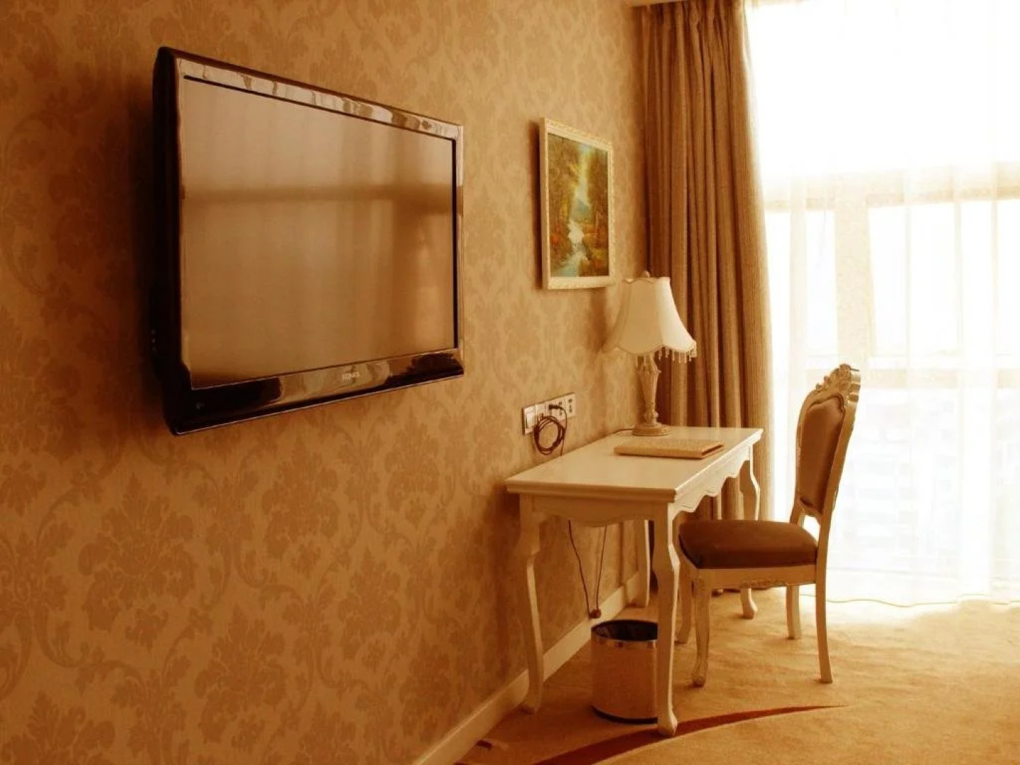 Li Tai International Hotel