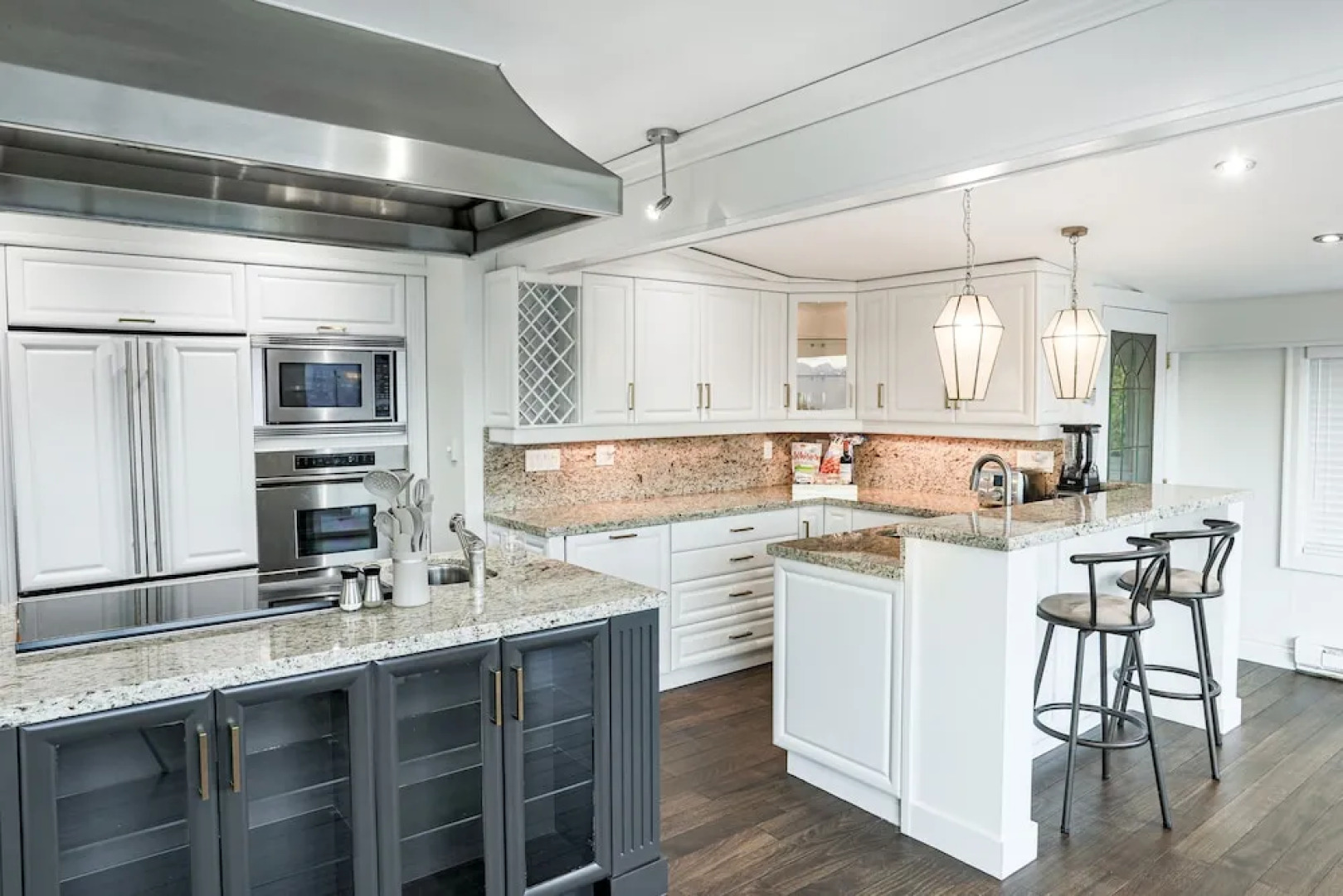 Stunning Views of the Okanagan Lake