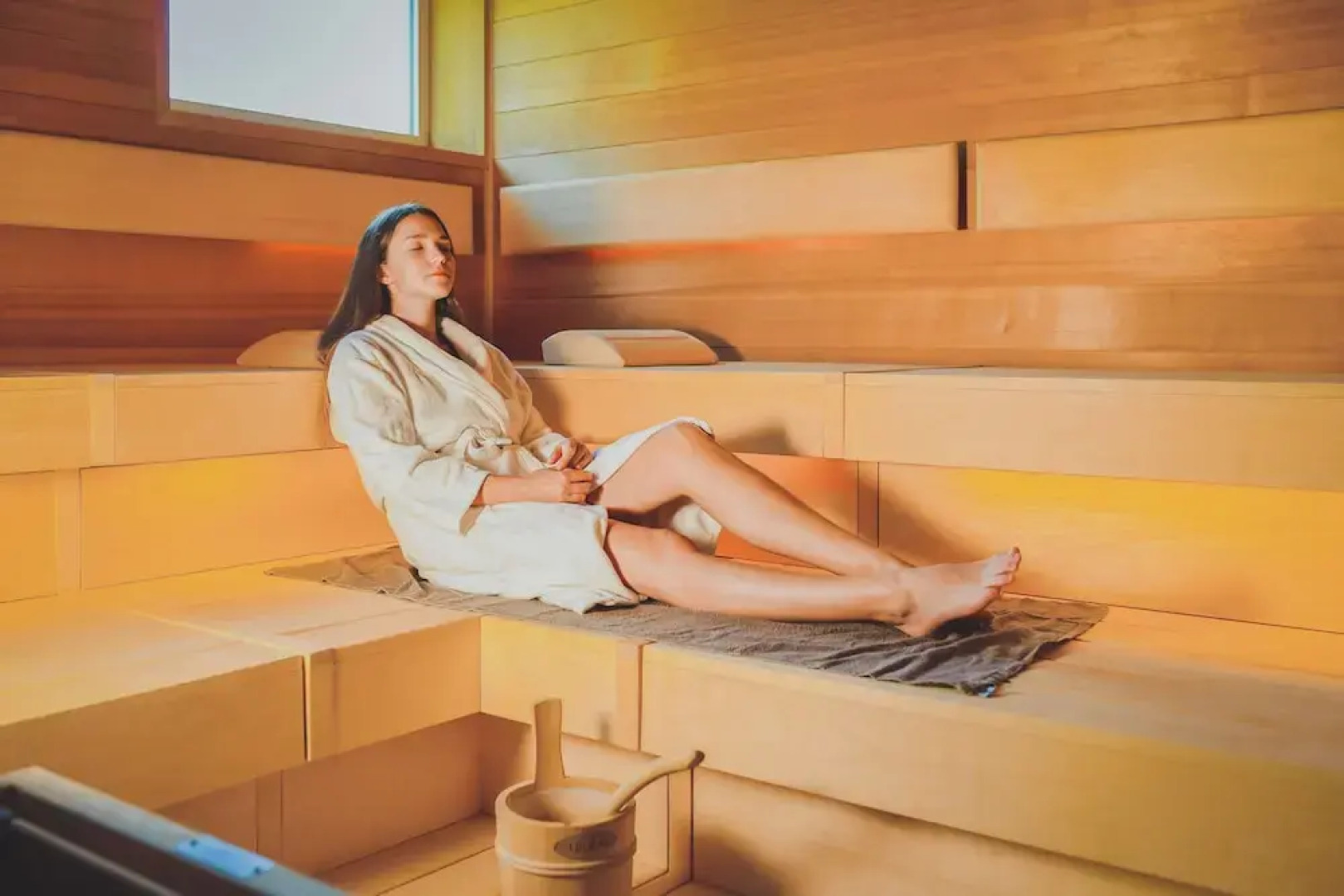 NUHR Medical - Hotel & Restaurant