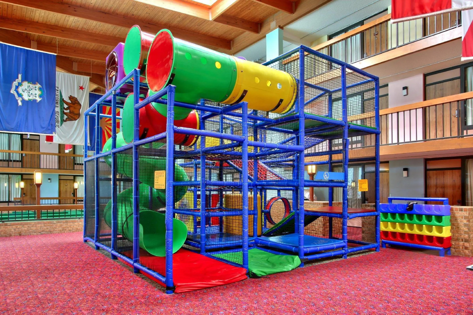 MCM Grande Hotel FunDome Odessa