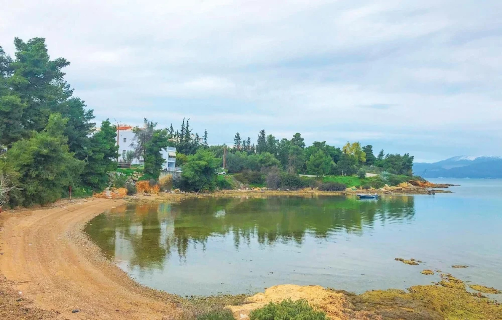 Stunning Home in Chalkida With 3 Bedrooms and Wifi