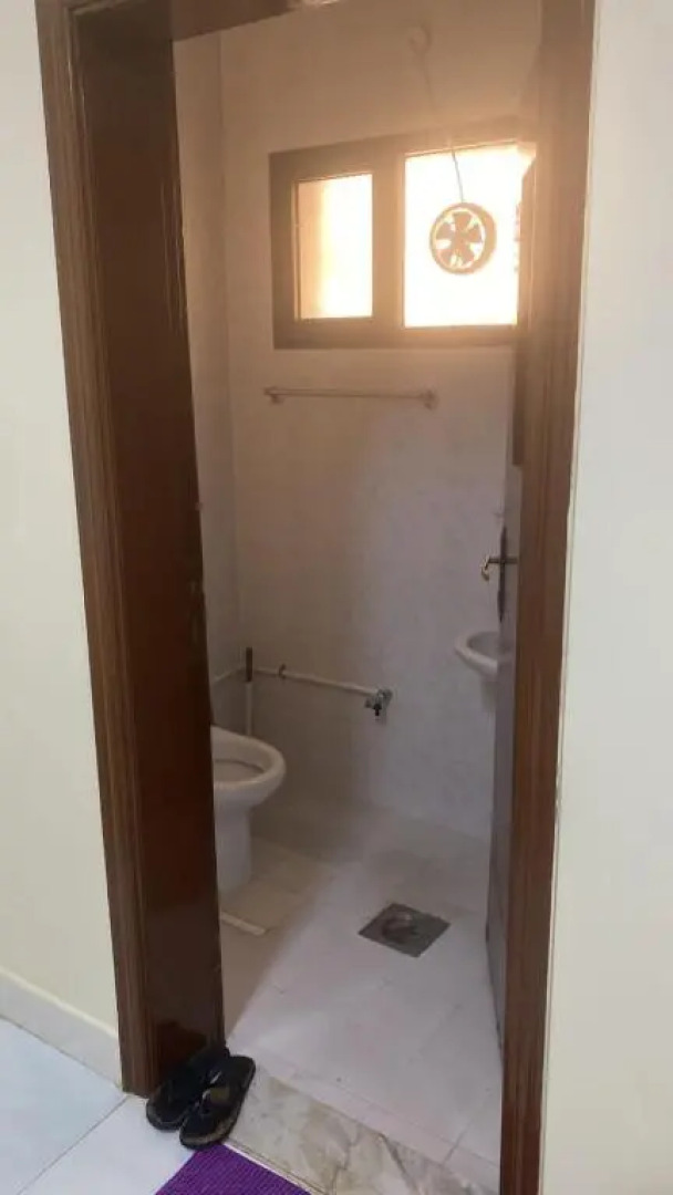 Villa room 5 mins walk to al ain mall