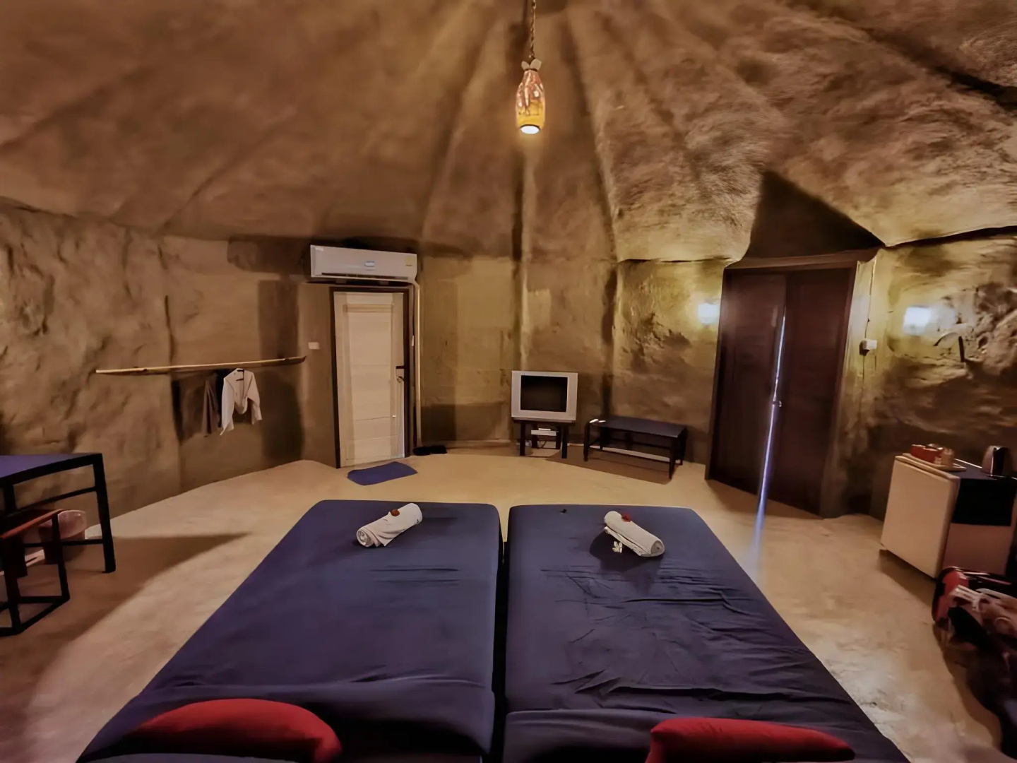 Avartarn Miracles Hotel