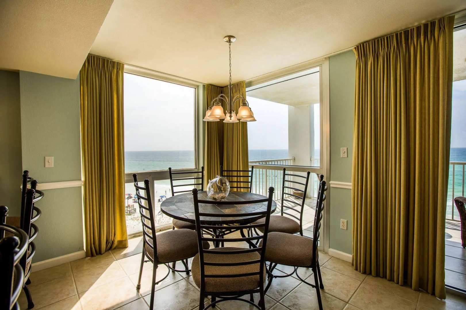 Shoreline Towers by Holiday Isle