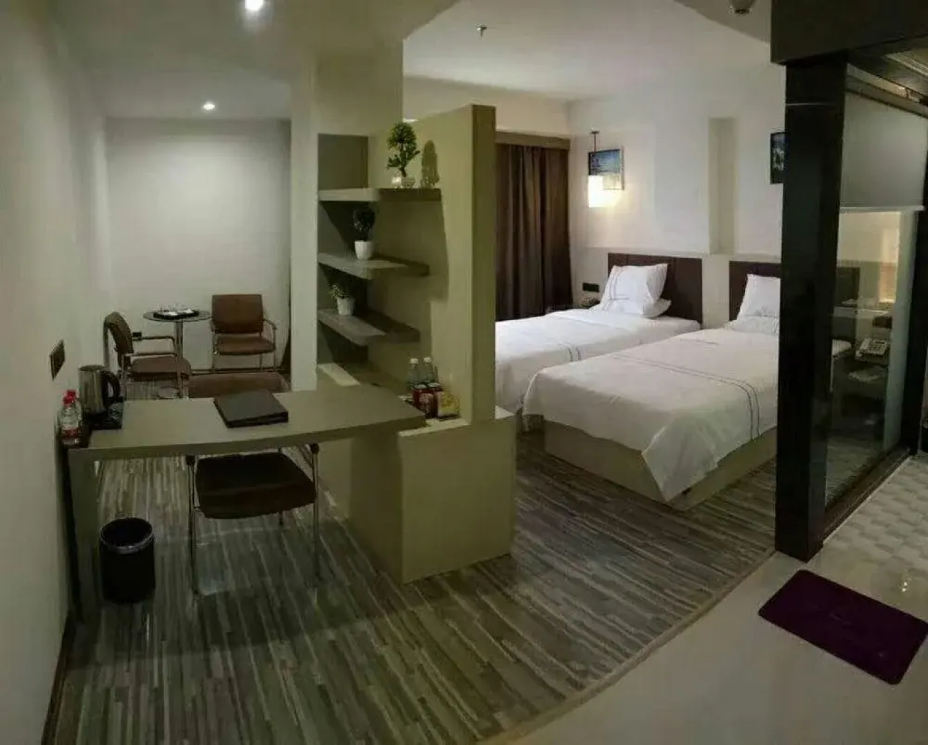 Lang De Yue Hotel