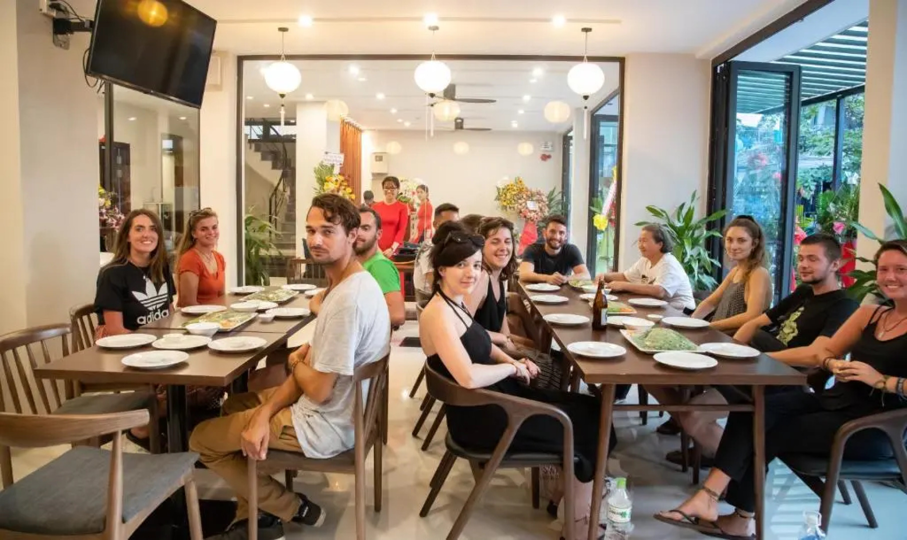 Backhome Hotel - Hostel