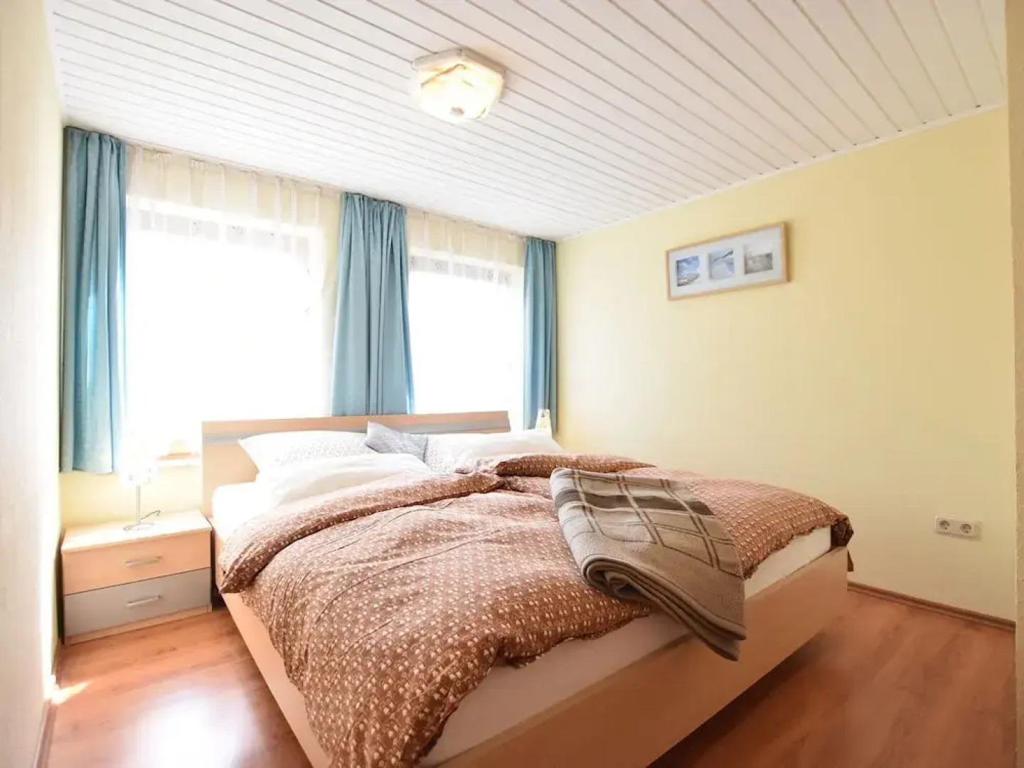 Exquisite Mansion in Pugholz near Sea